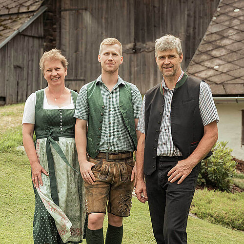 BIO-Hof Familie Peinhopf